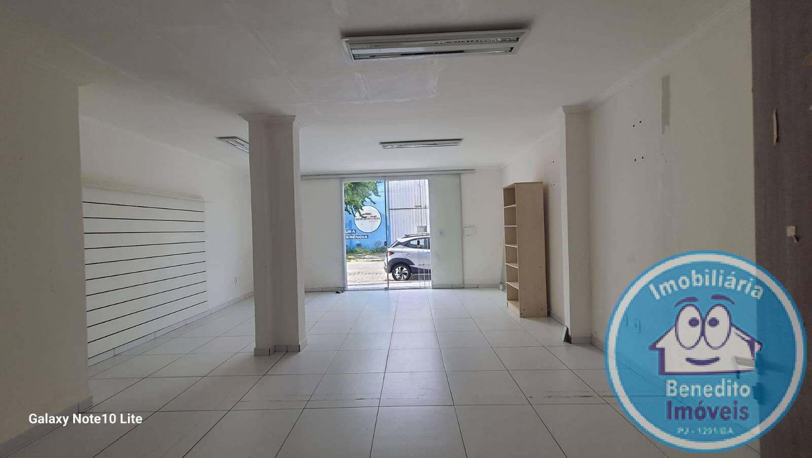 Loja-Salão, 60 m² - Foto 1