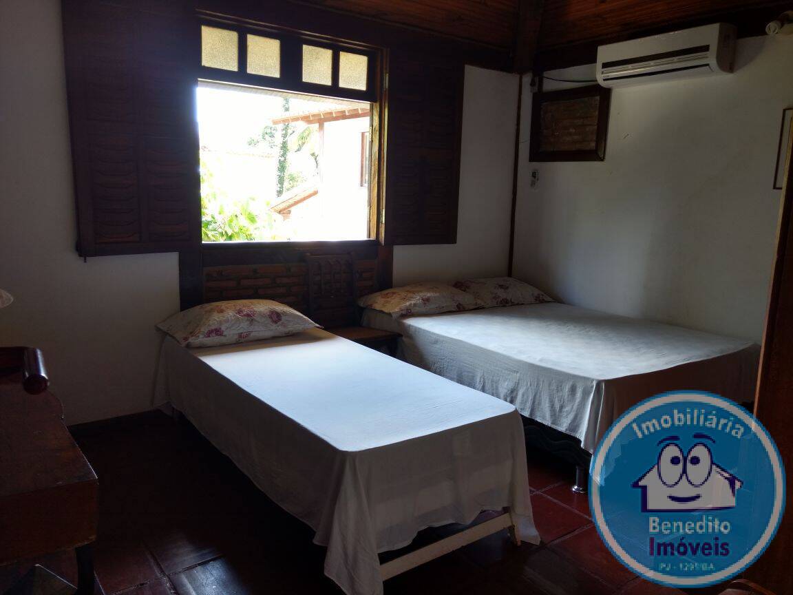 Casa à venda com 6 quartos, 300m² - Foto 8