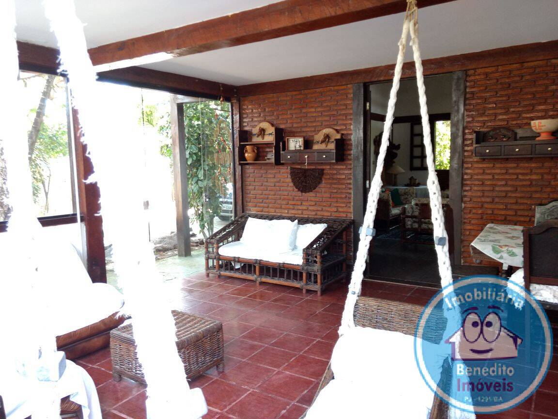 Casa à venda com 6 quartos, 300m² - Foto 5