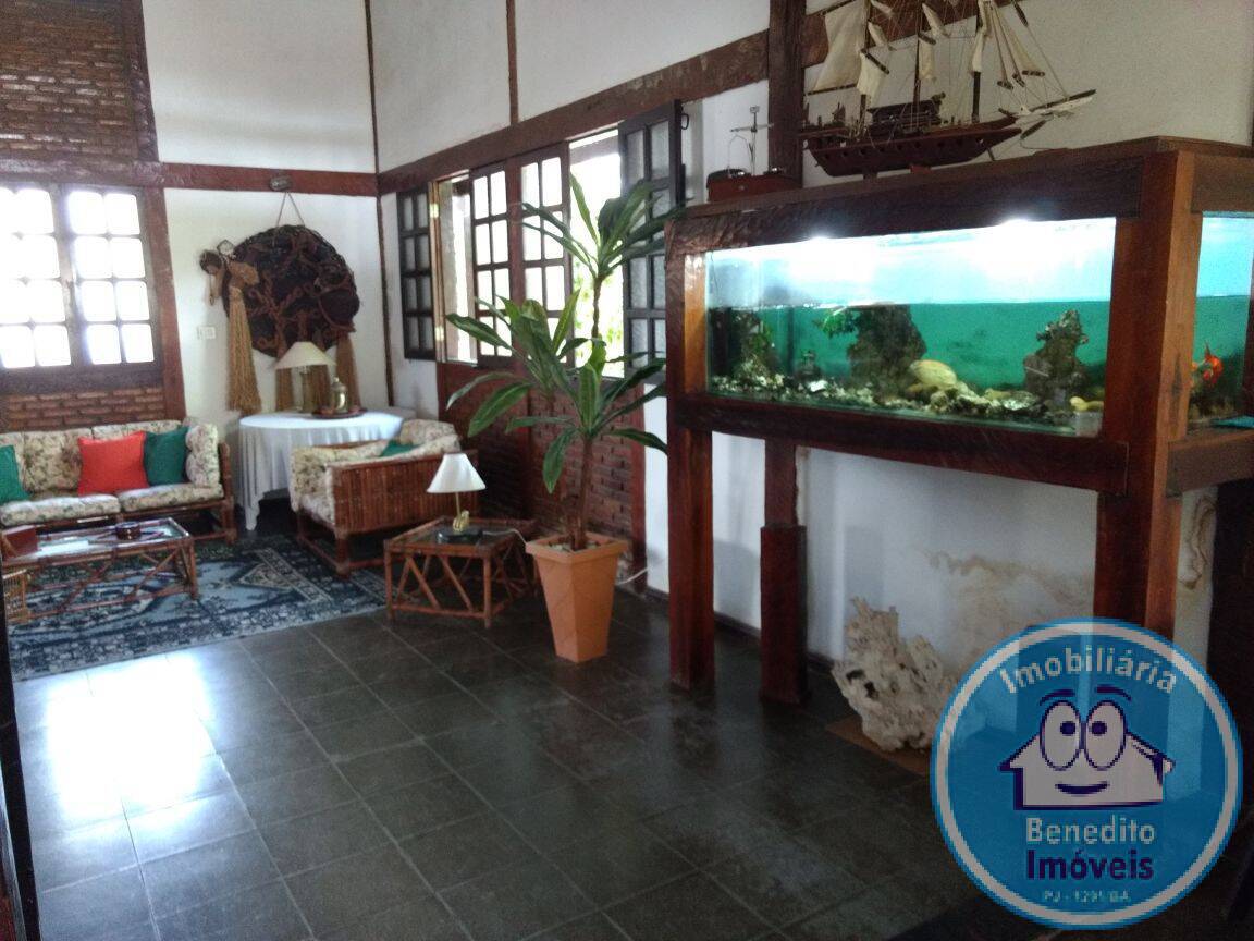 Casa à venda com 6 quartos, 300m² - Foto 11