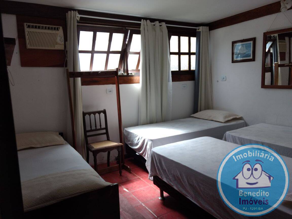 Casa à venda com 6 quartos, 300m² - Foto 17