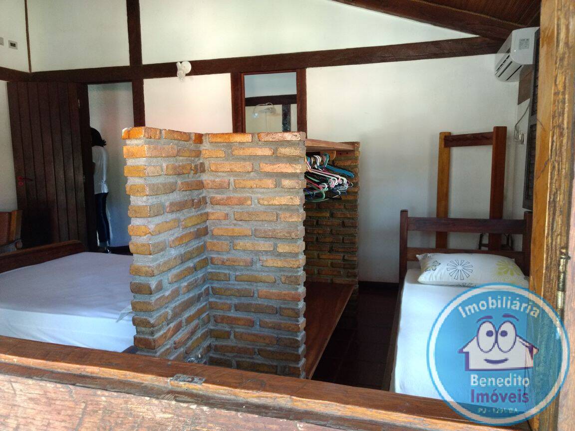 Casa à venda com 6 quartos, 300m² - Foto 24
