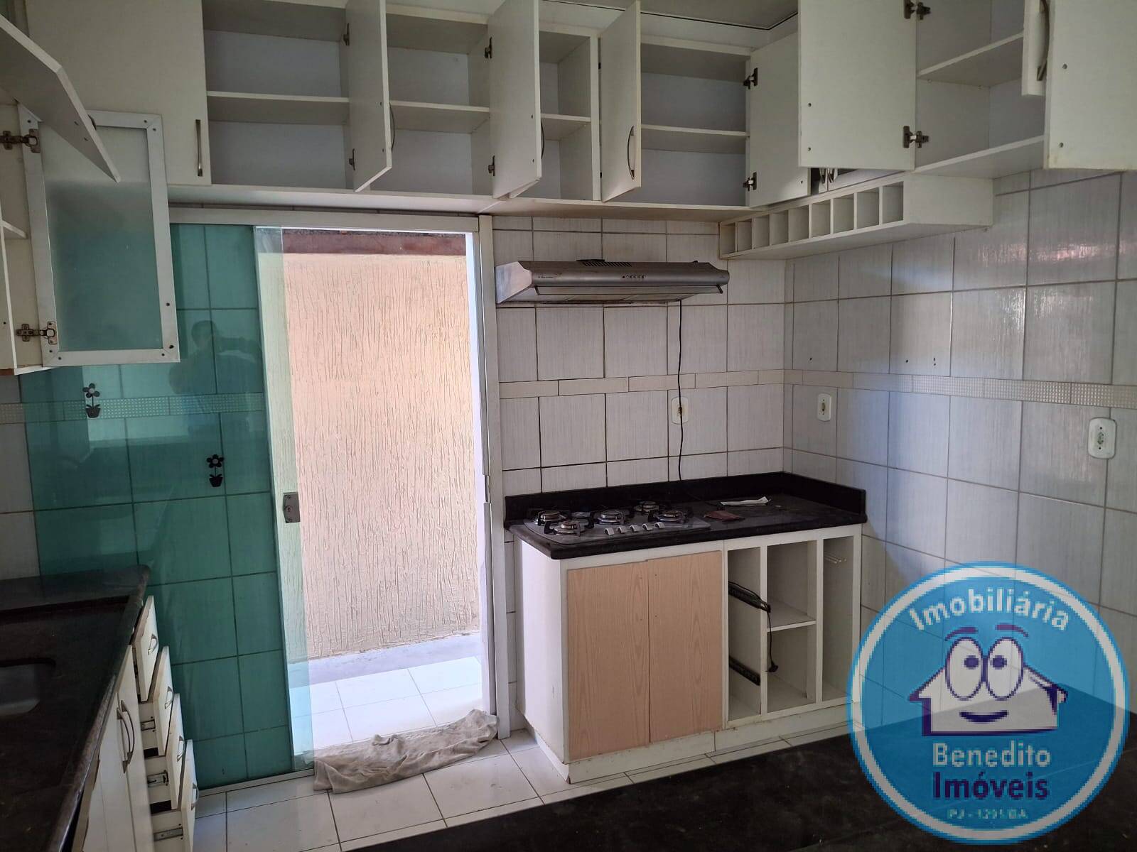 Casa para alugar com 4 quartos, 140m² - Foto 11