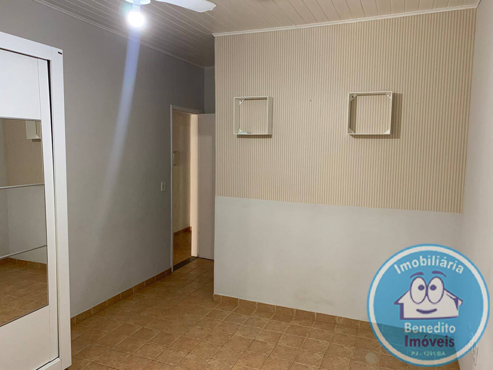 Casa à venda e aluguel com 2 quartos, 200m² - Foto 12